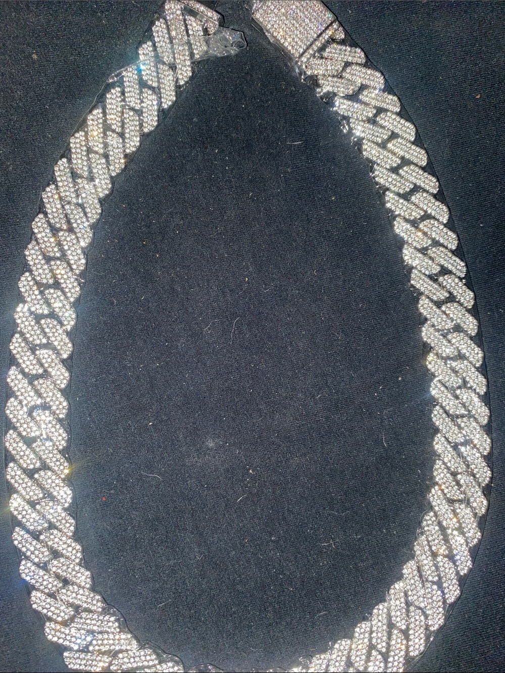Silver-Tone 24in Moissanite Cuban link chain passes teste